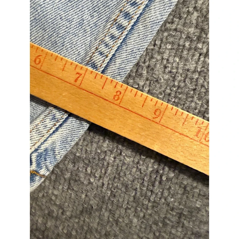 Vintage Levis 550 Relaxed Fit Jeans Mens 33 Light Wash Denim